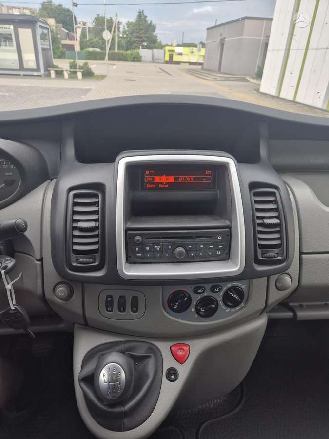 Renault Trafic, 2.0 l., Коммерческий