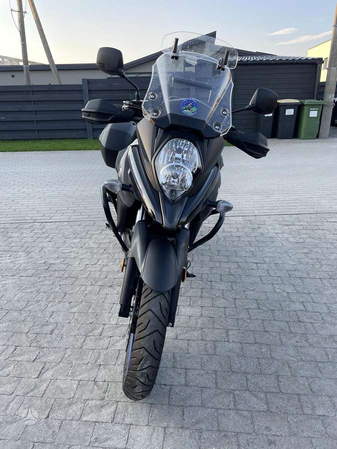 Suzuki DL (V-Strom) 650cc, enduro / adventure