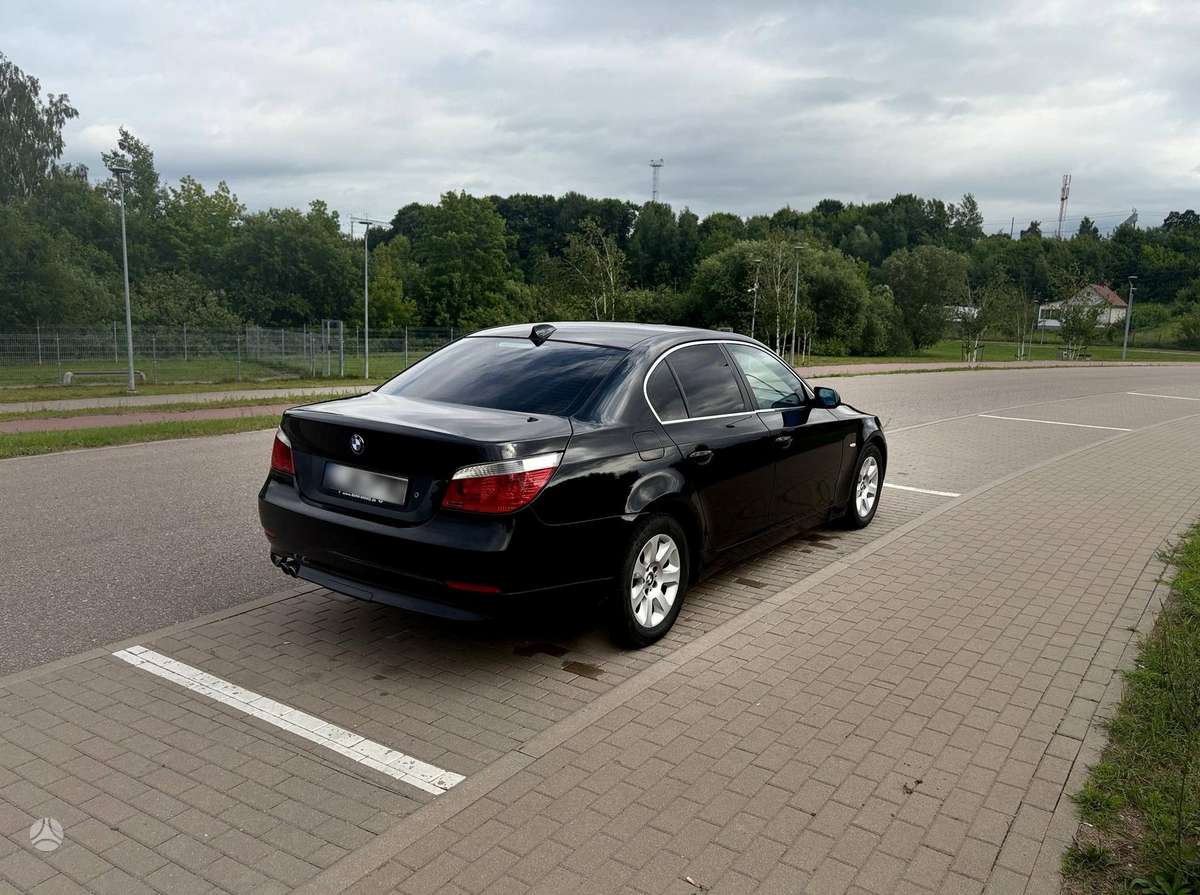 BMW 525, 2.5 l., Седан