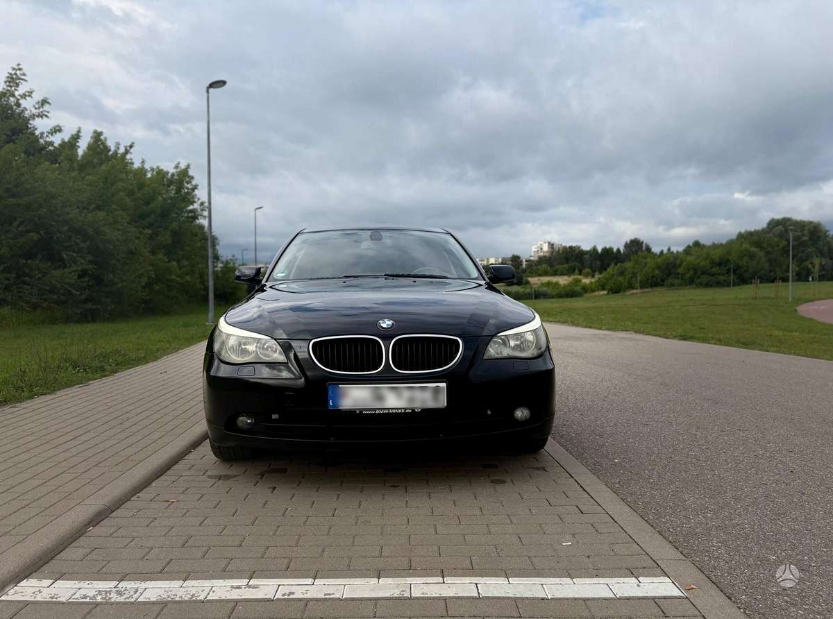 BMW 525, 2.5 l., Седан