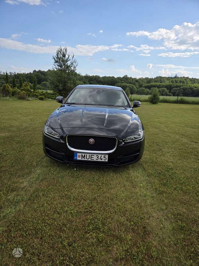 Jaguar XE, saloon / sedan