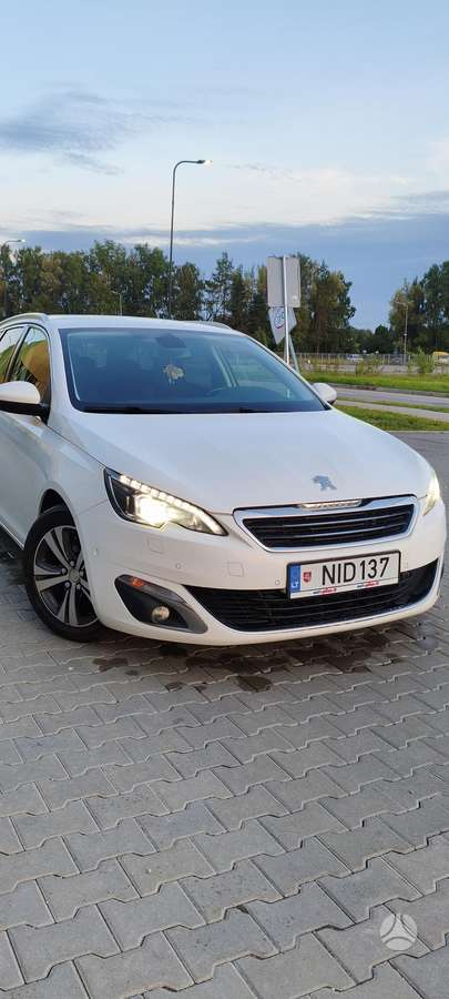 Peugeot 308, 1.2 l., Универсал