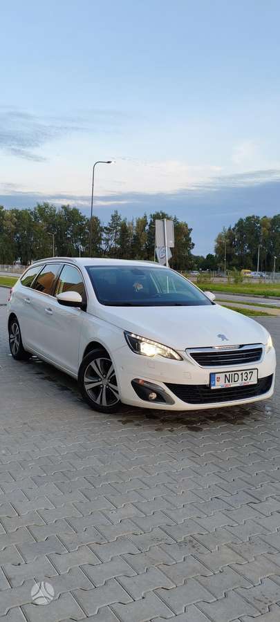 Peugeot 308, 1.2 l., Универсал
