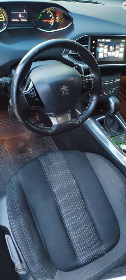 Peugeot 308, 1.2 l., Универсал