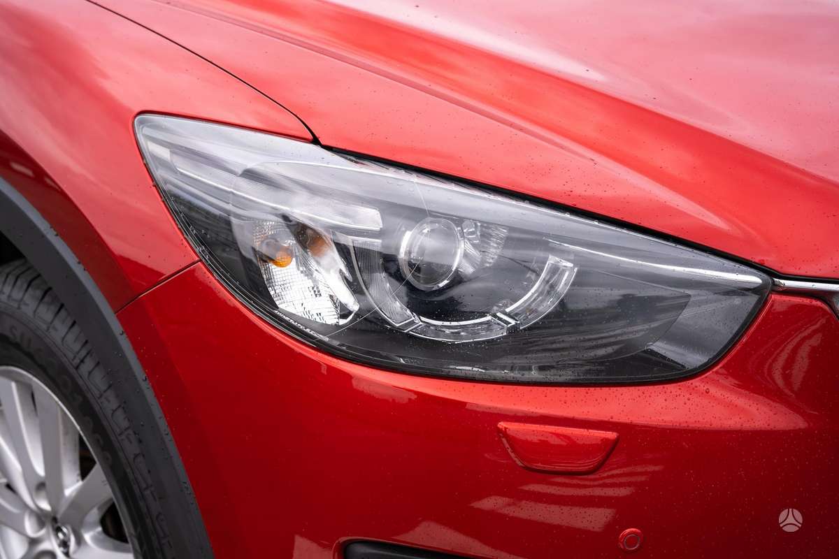 Mazda CX-5, 2.2 l., off-road / crossover