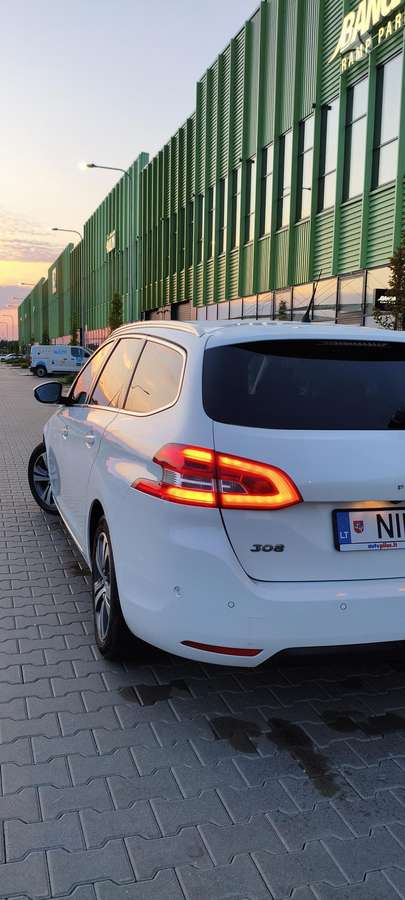 Peugeot 308, 1.2 l., Универсал