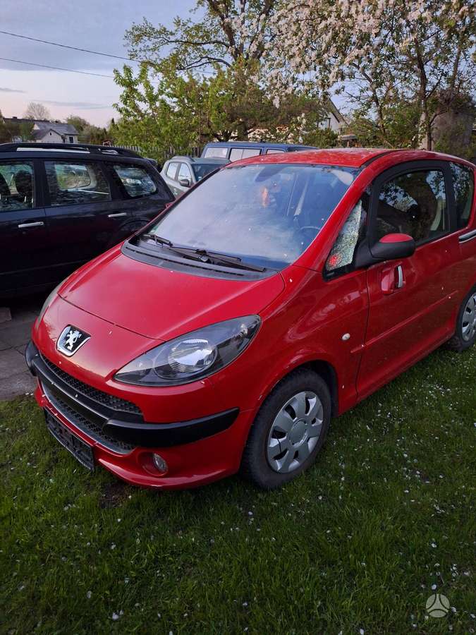 Peugeot 1007, 1.6 l., Минивэн