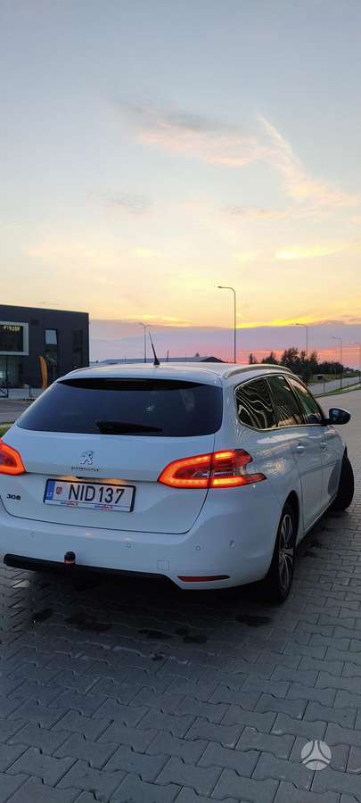 Peugeot 308, 1.2 l., Универсал