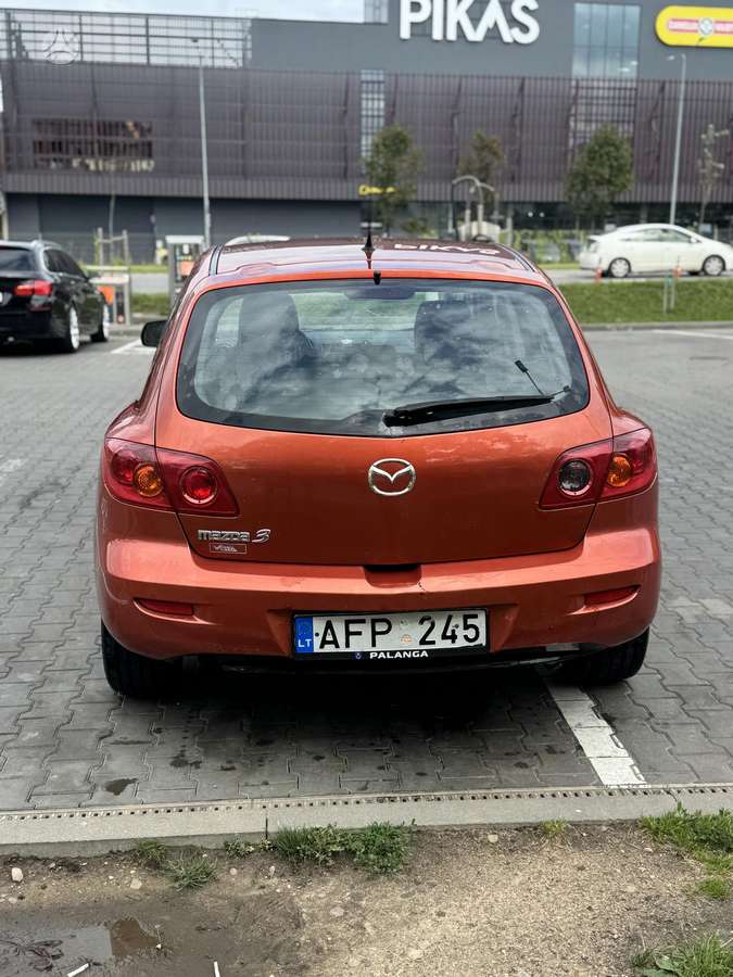 Mazda 3, 1.6 l., hatchback