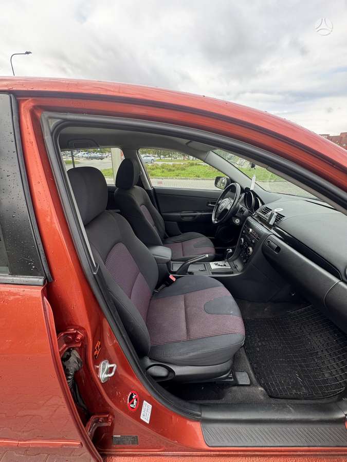 Mazda 3, 1.6 l., hatchback