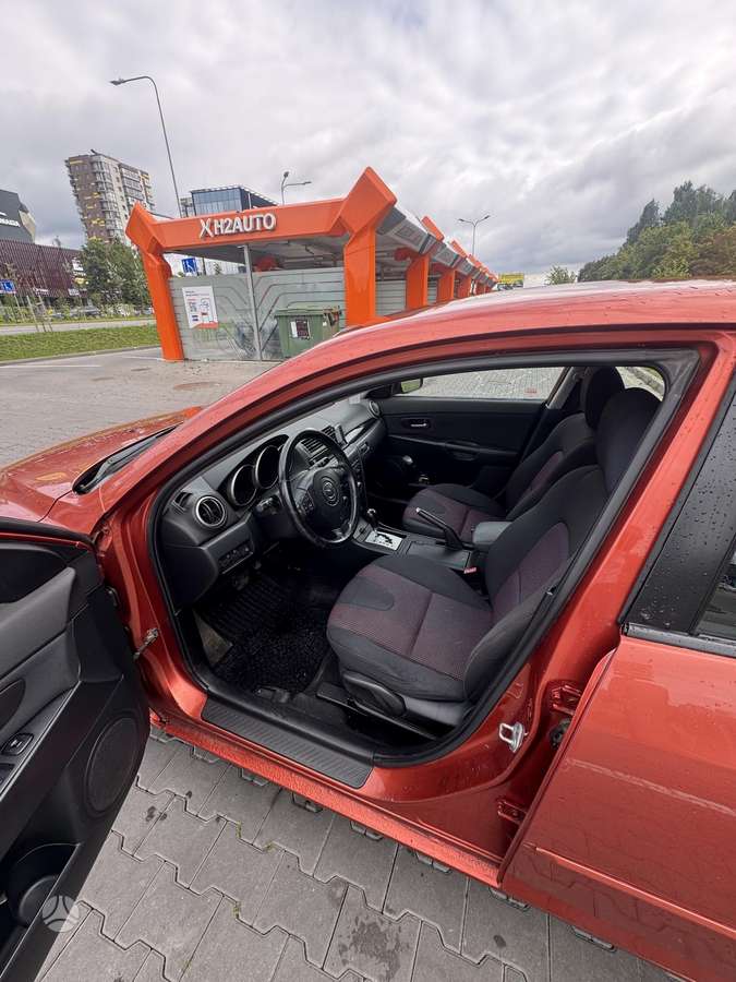 Mazda 3, 1.6 l., hatchback