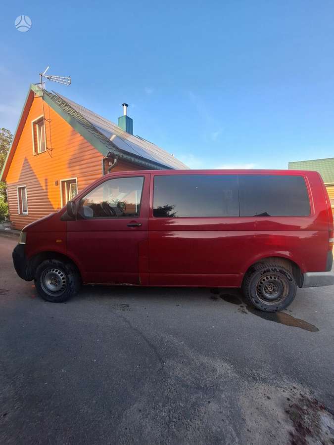 Volkswagen Transporter - 1