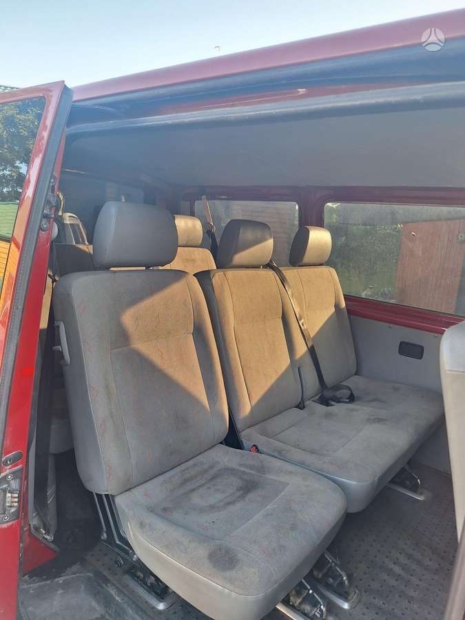Volkswagen Transporter - 4
