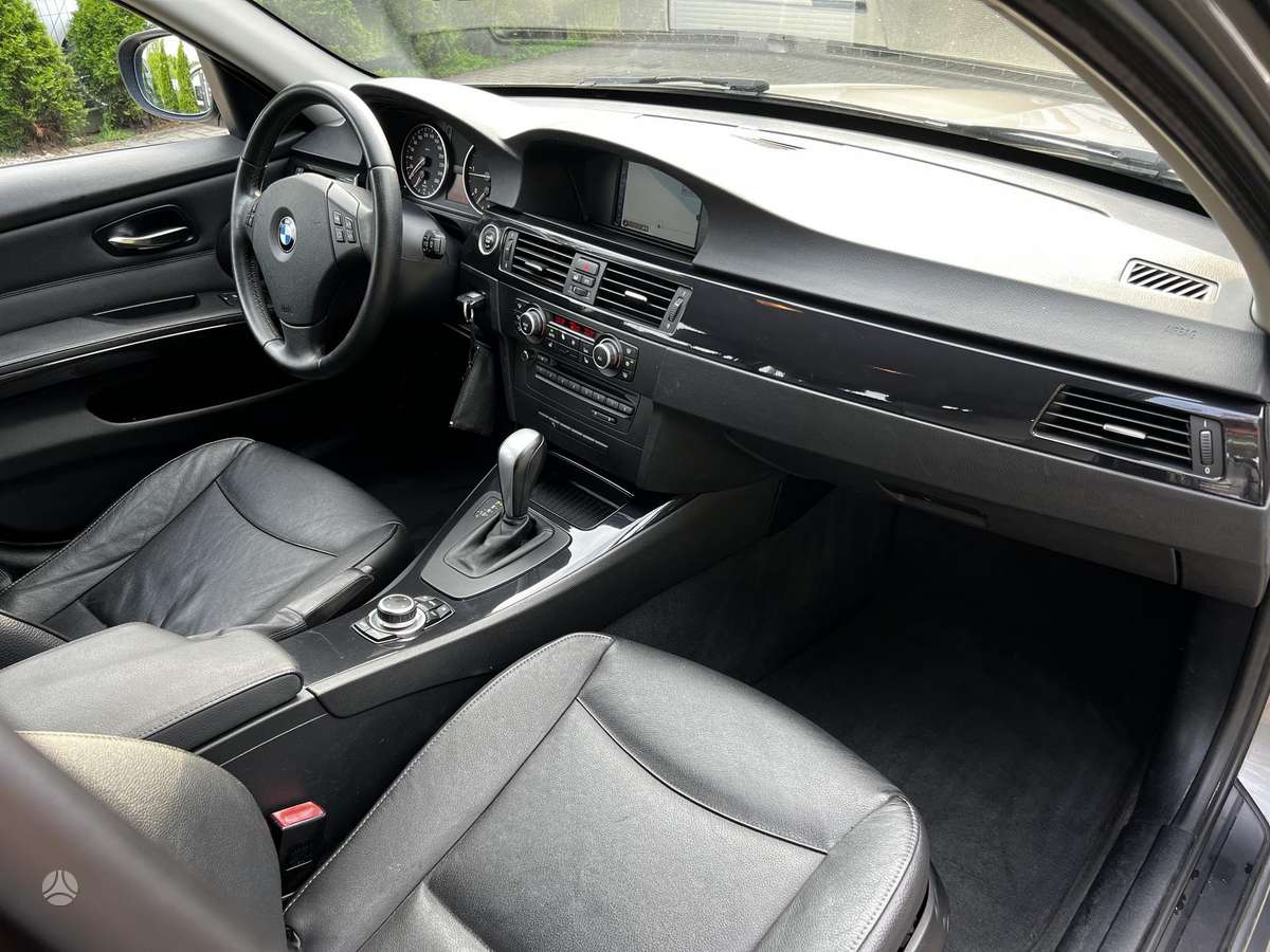 BMW 320, 2.0 l., wagon