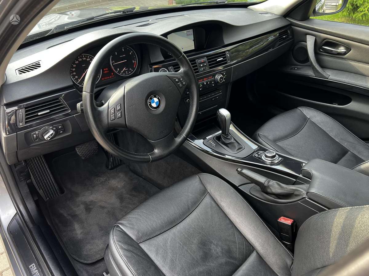 BMW 320, 2.0 l., wagon