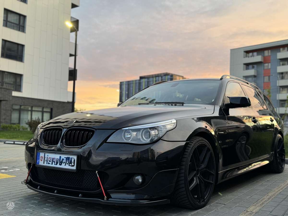 BMW 525, 2.5 l., universalas