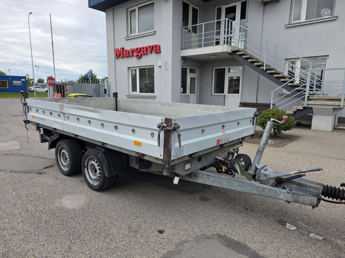 Humbaur, spec. priekabos / puspriekabės