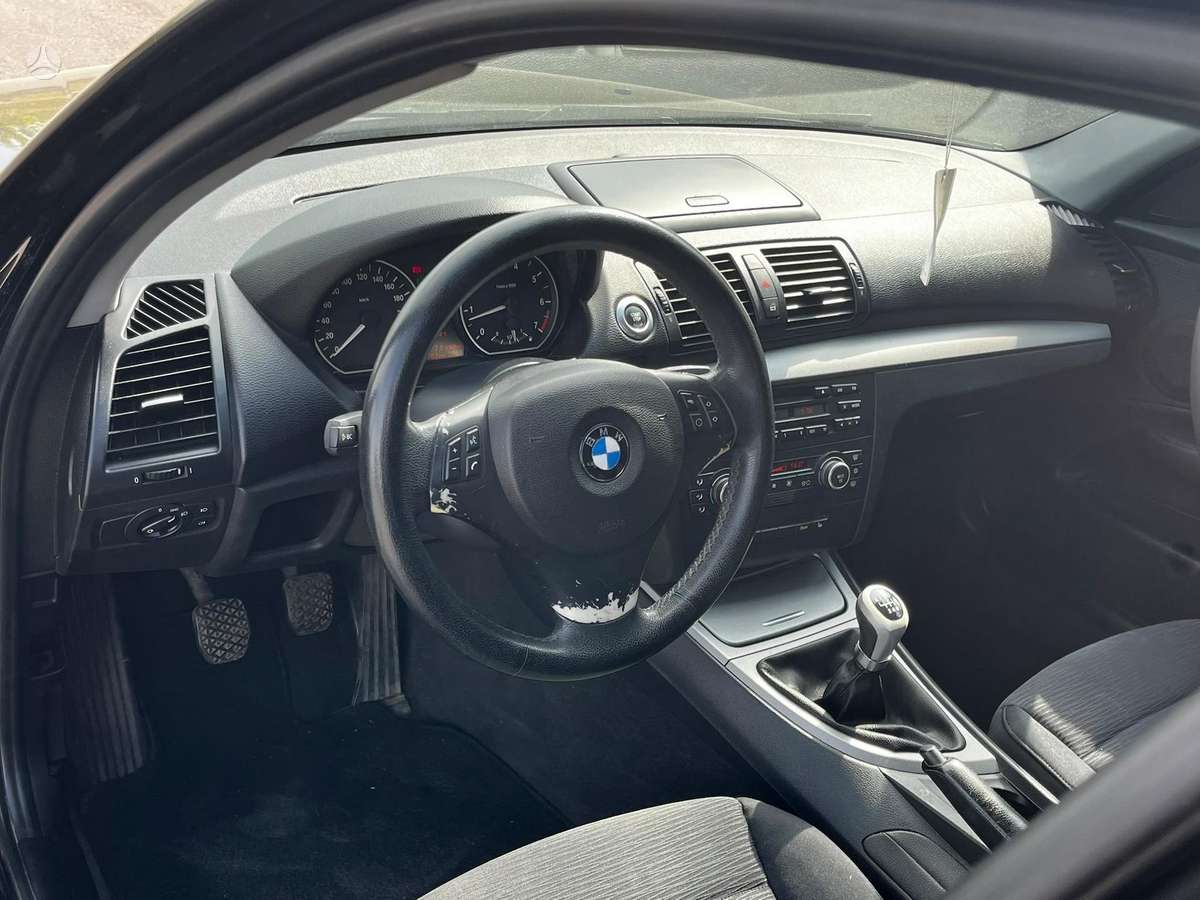 BMW 116, 1.6 l., hatchback