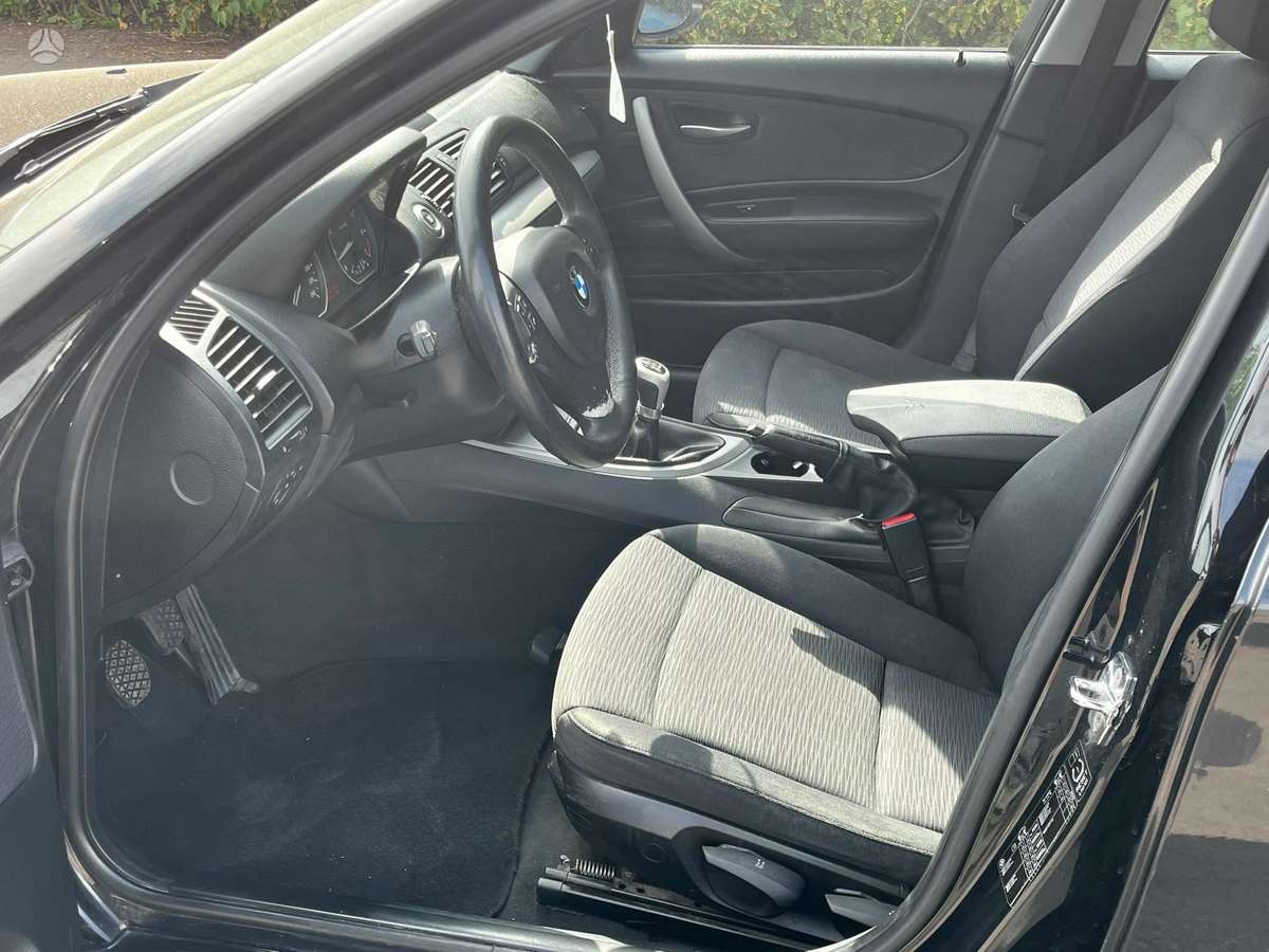 BMW 116, 1.6 l., Хэтчбек