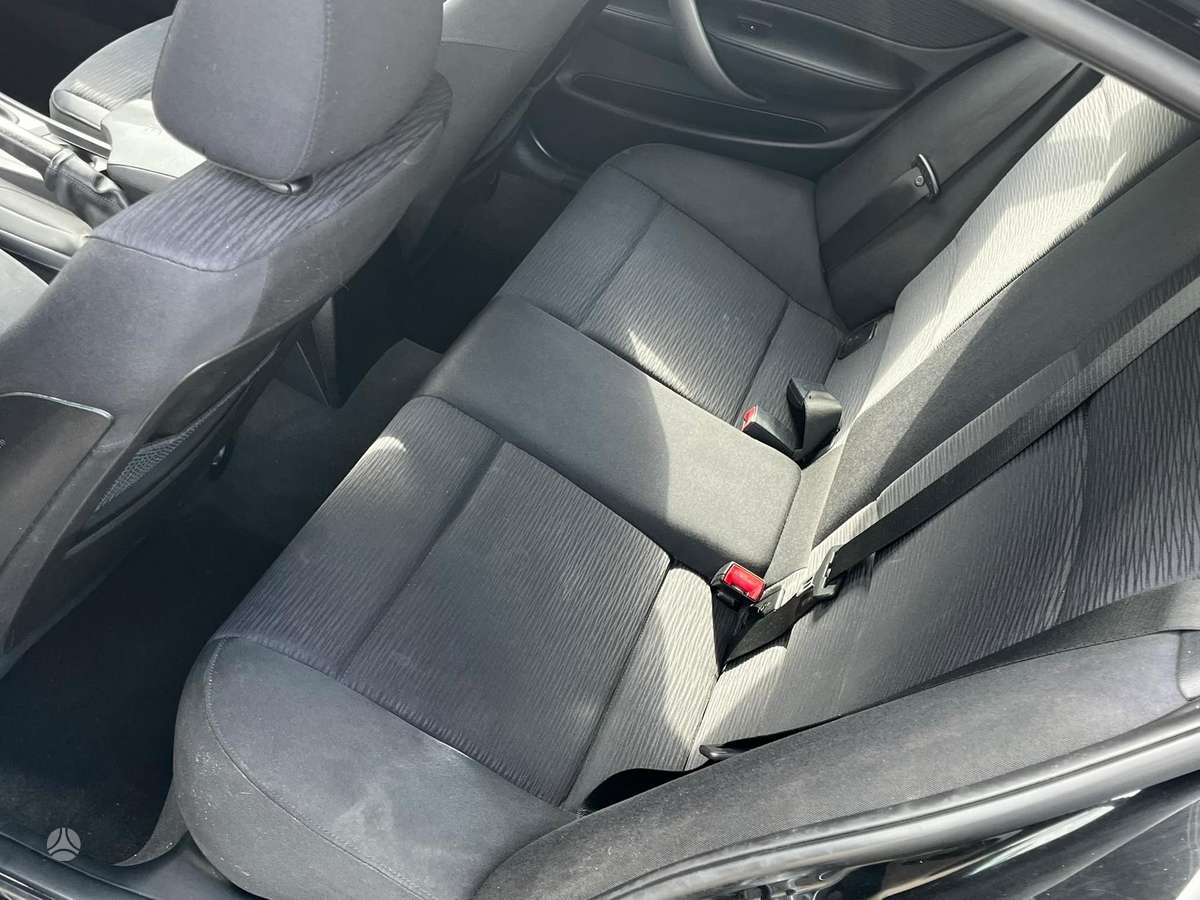 BMW 116, 1.6 l., hatchback