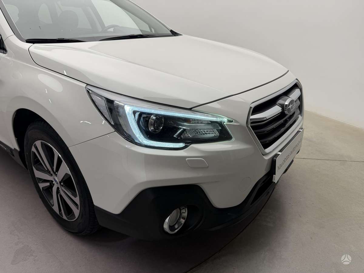 Subaru Outback, 2.5 l., Минивэн