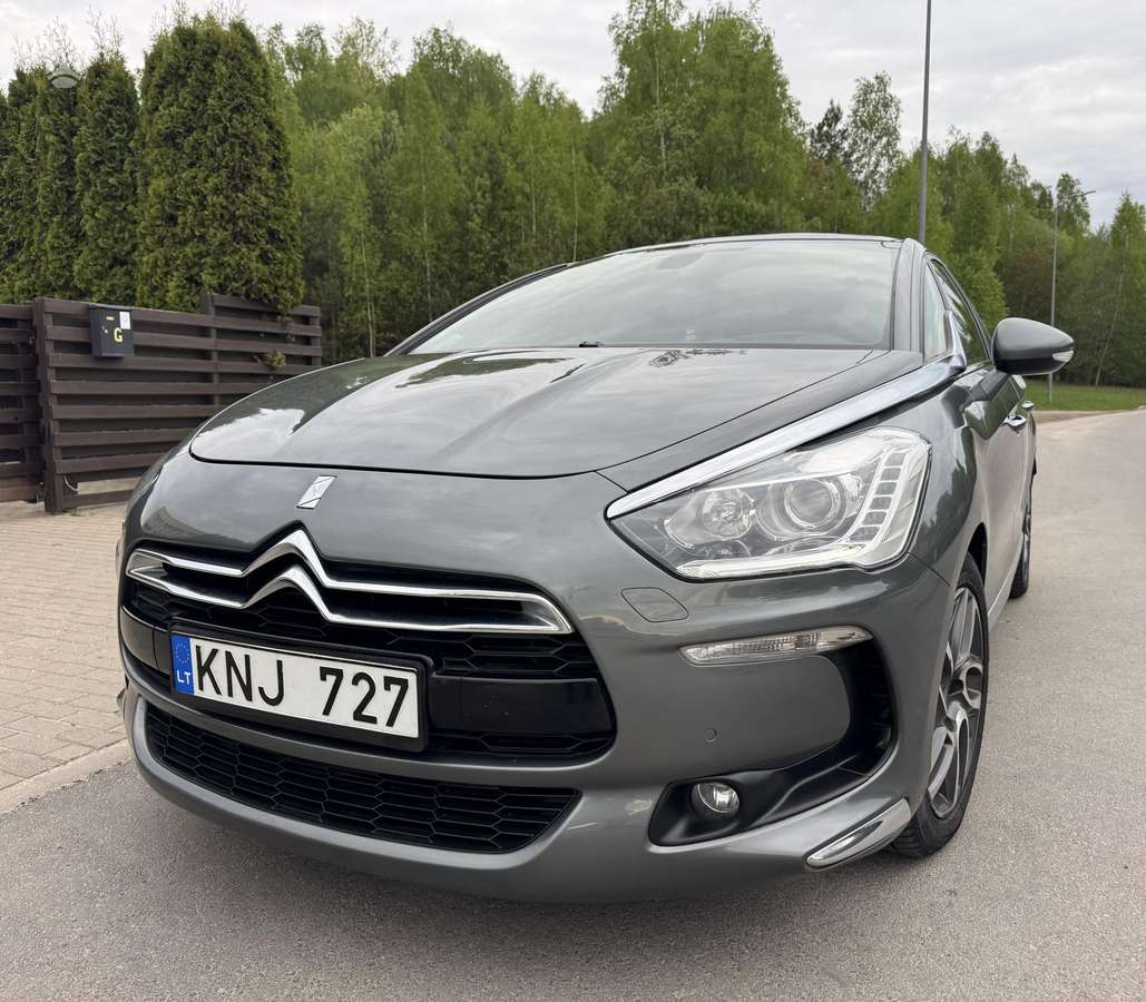 Citroen DS5, 1.6 l., hatchback
