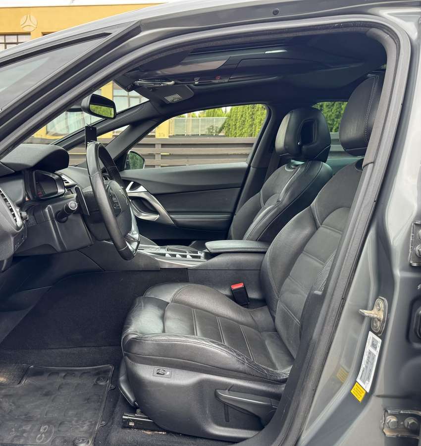 Citroen DS5, 1.6 l., Хэтчбек
