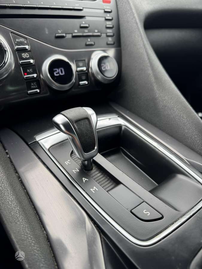 Citroen DS5, 1.6 l., hatchback