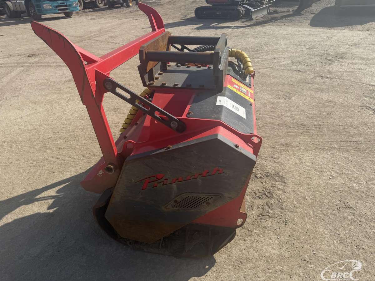 -Kita- M550E-1300, cutter