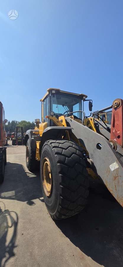 Volvo L110H, frontal loader