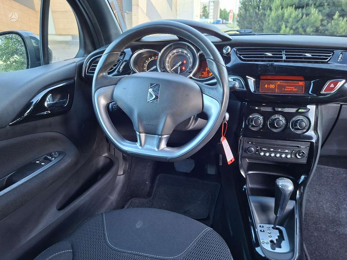 Citroen DS3, 1.6 l., Хэтчбек