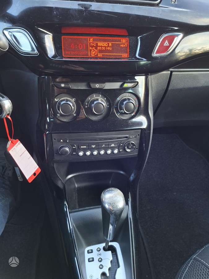Citroen DS3, 1.6 l., hatchback