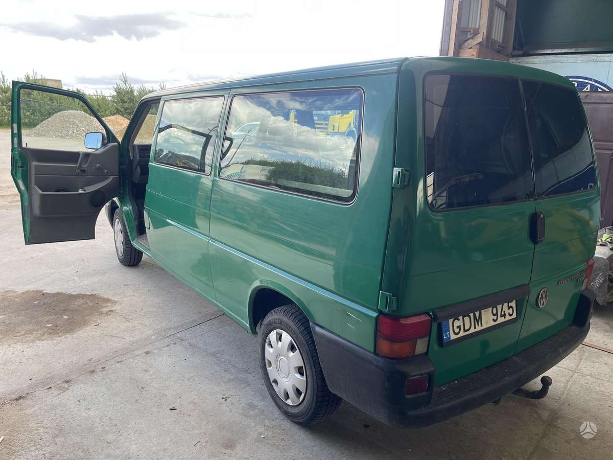Volkswagen Transporter - 4