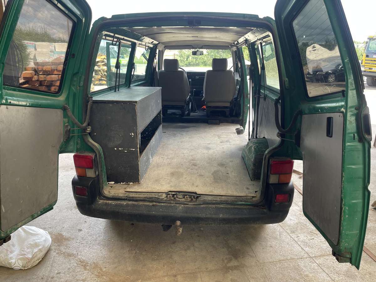 Volkswagen Transporter - 7