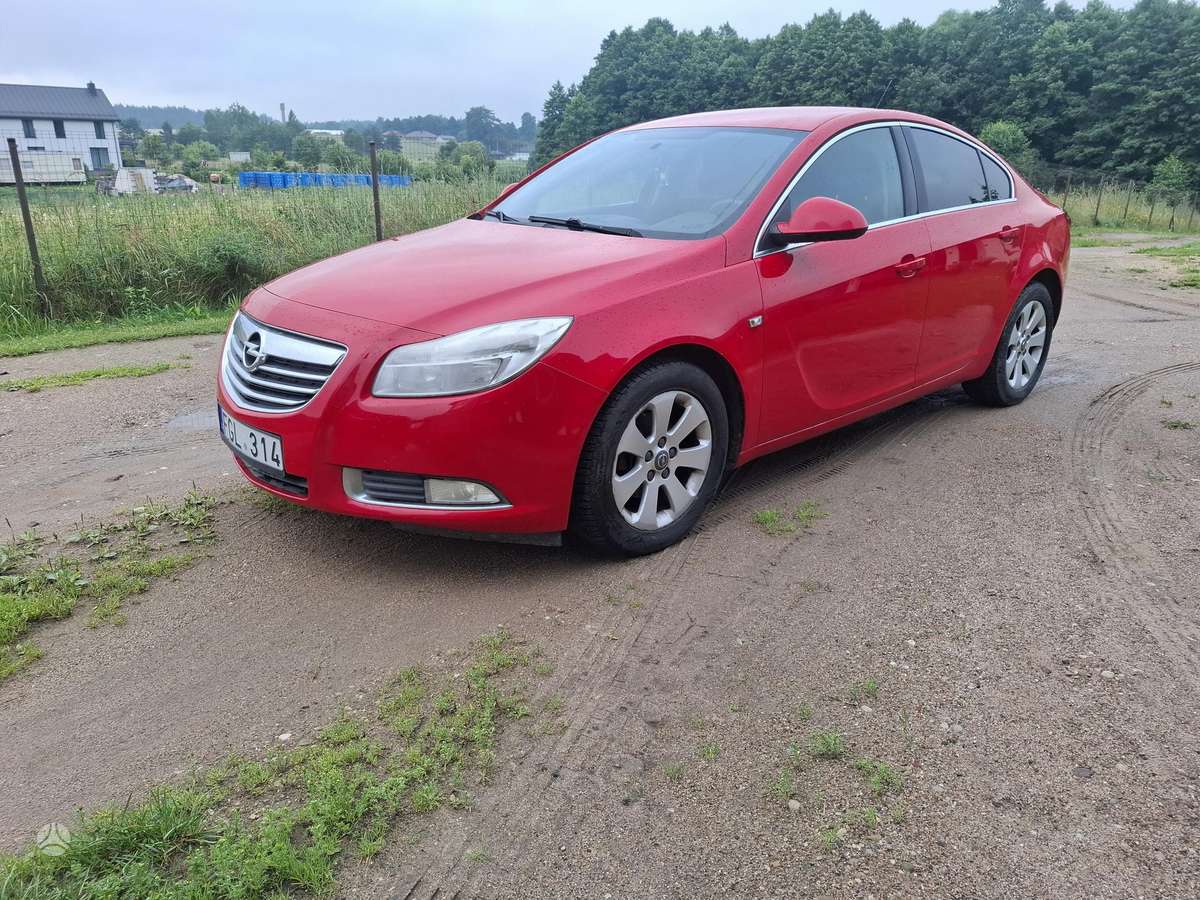 Opel Insignia, 2.0 l., Седан