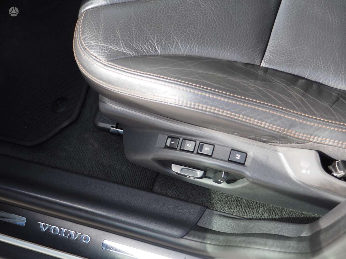 Volvo XC60 - 11