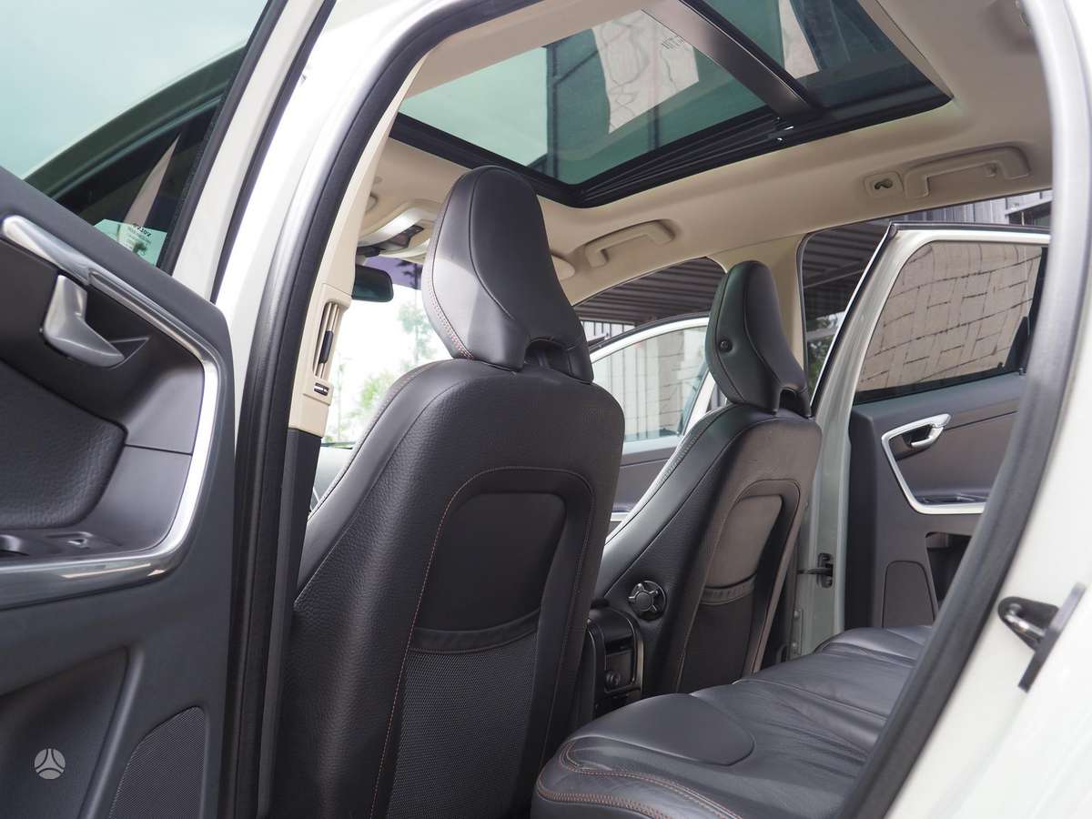 Volvo XC60 - 12