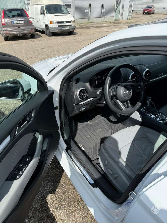 Audi A3, 2.0 l., saloon / sedan