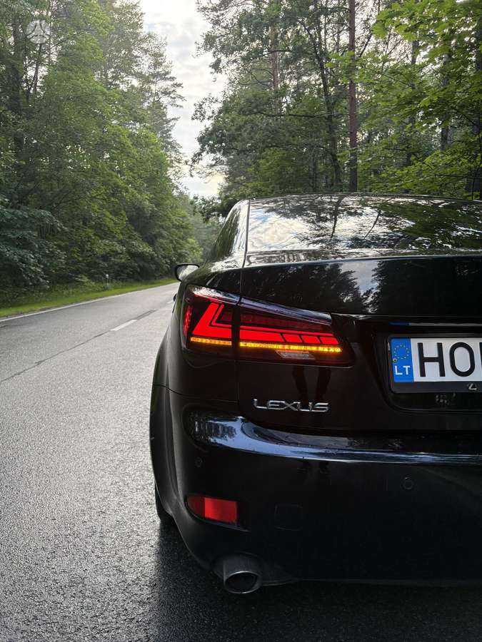 Lexus IS 250, 2.5 l., Седан