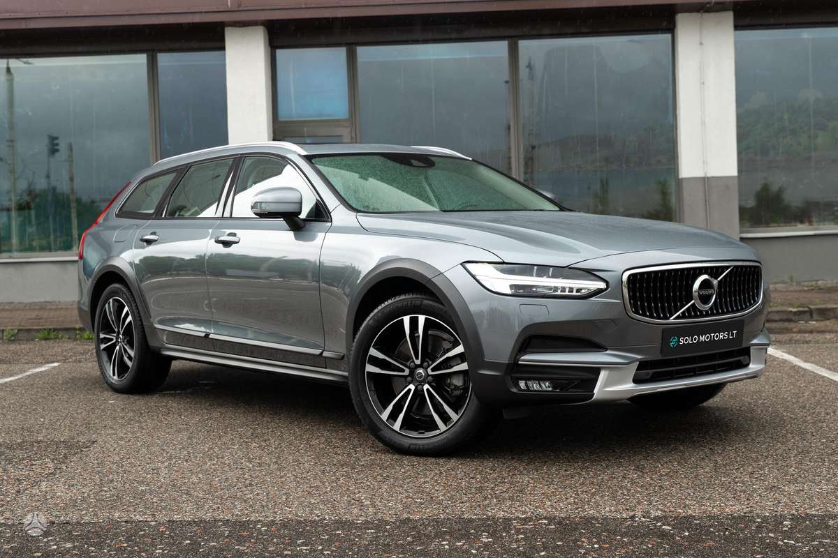 Volvo V90 Cross Country - 6