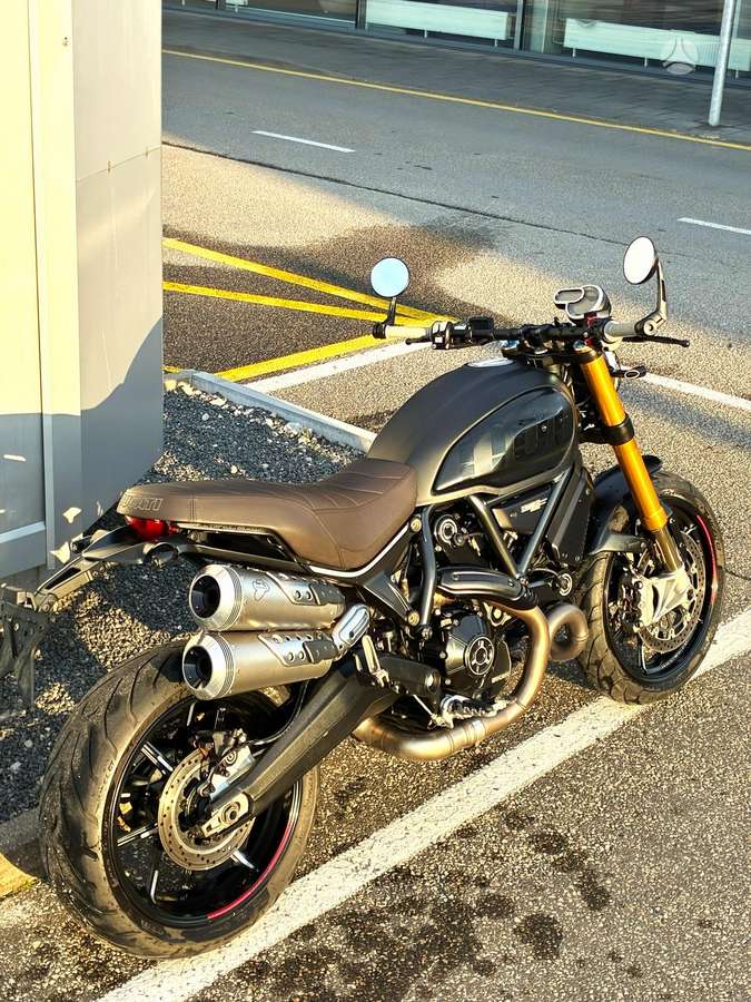 Ducati Scrambler 1100cc, street / classic