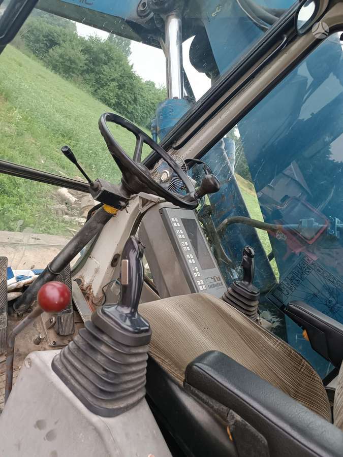 Liebherr A902, ekskavatoriai