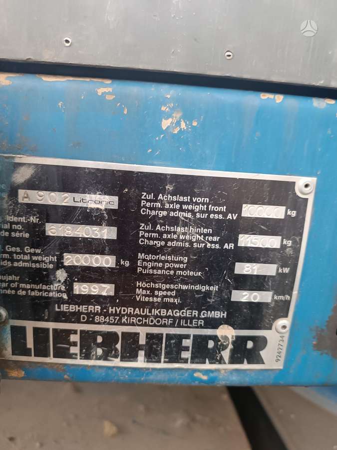 Liebherr A902, excavator