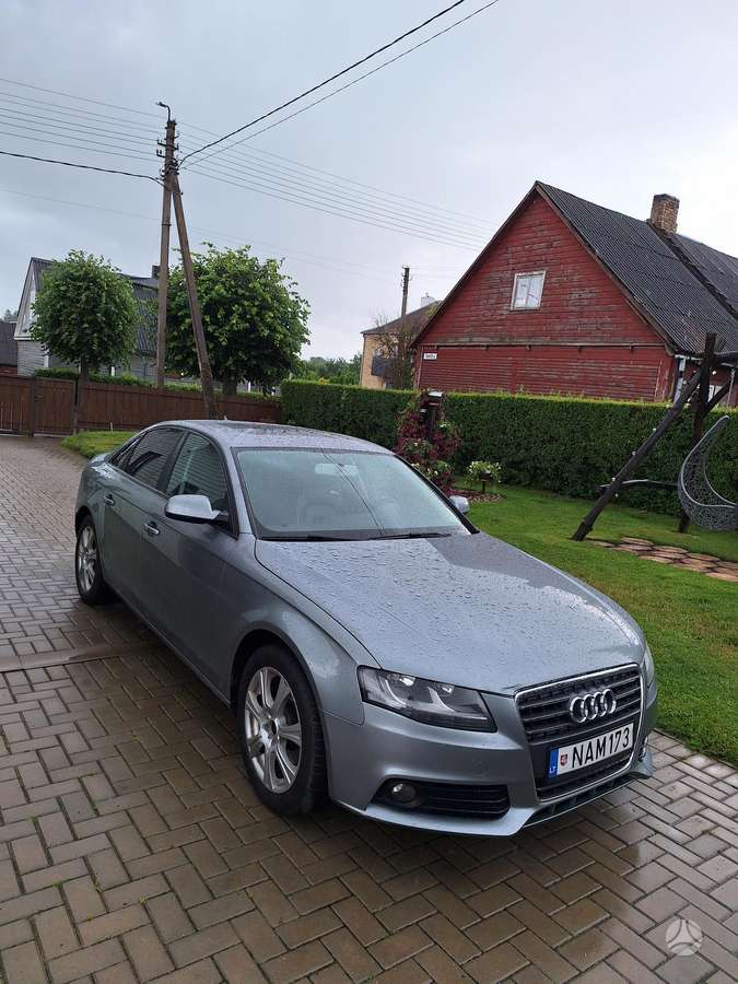 Audi A4, 2.0 l., Седан