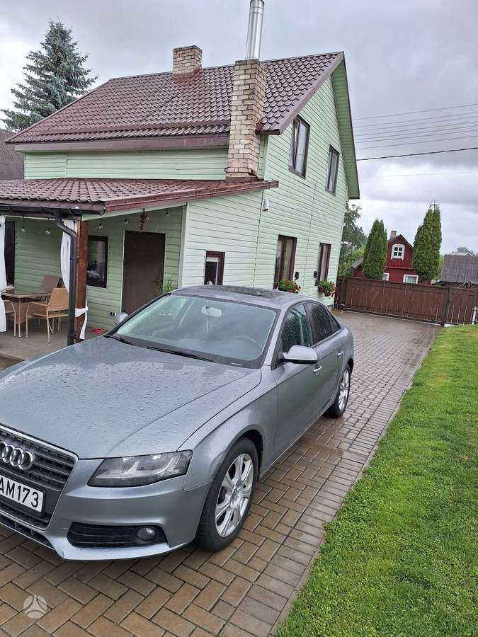 Audi A4, 2.0 l., Седан