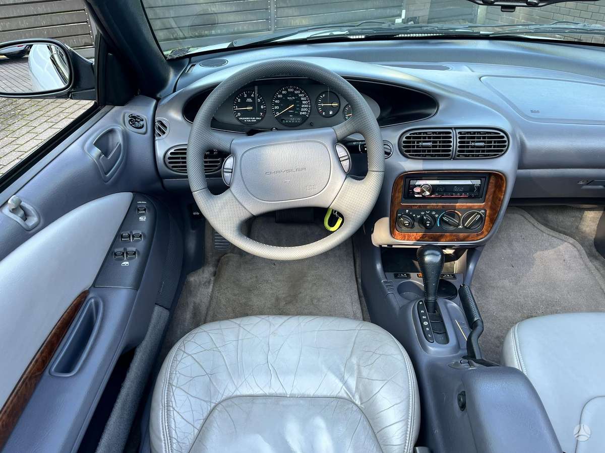 Chrysler Stratus, 2.5 l., convertible