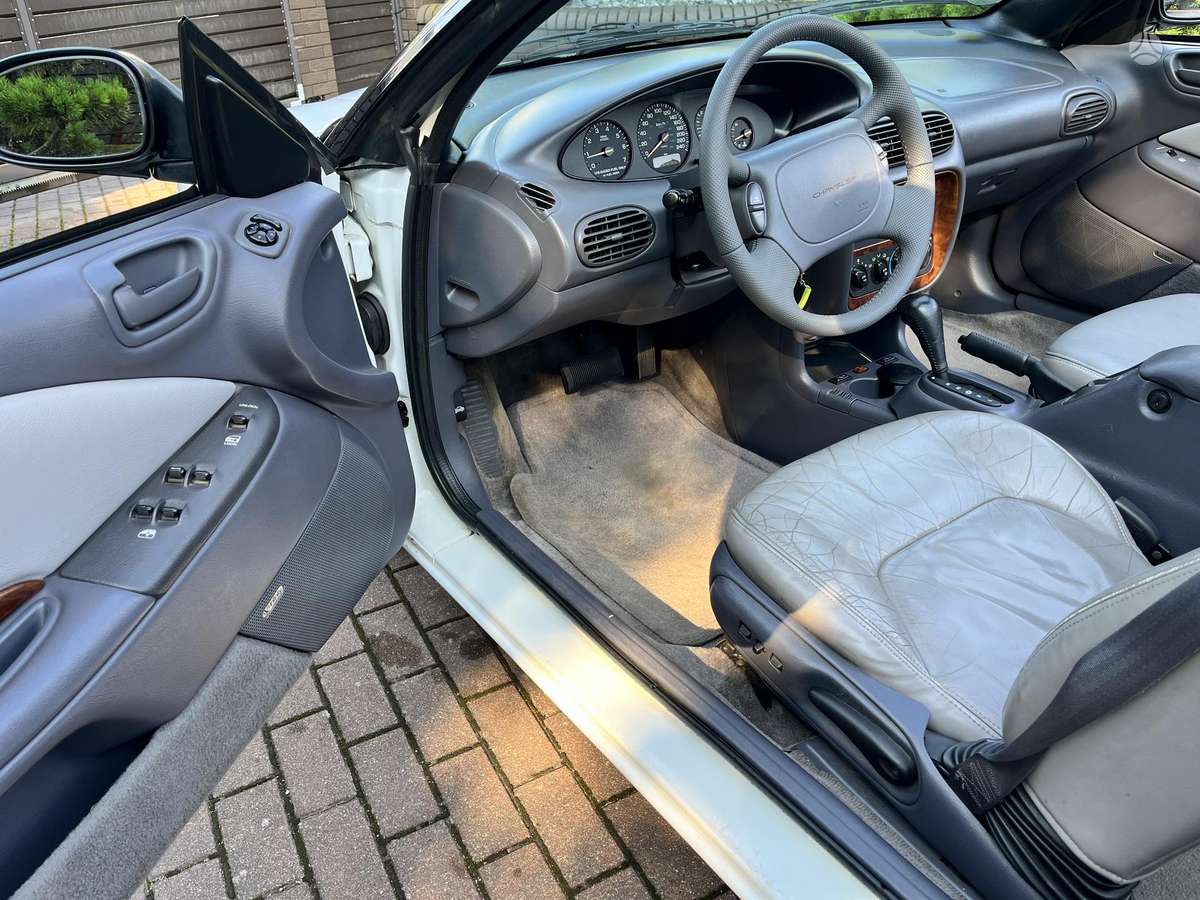 Chrysler Stratus, 2.5 l., convertible