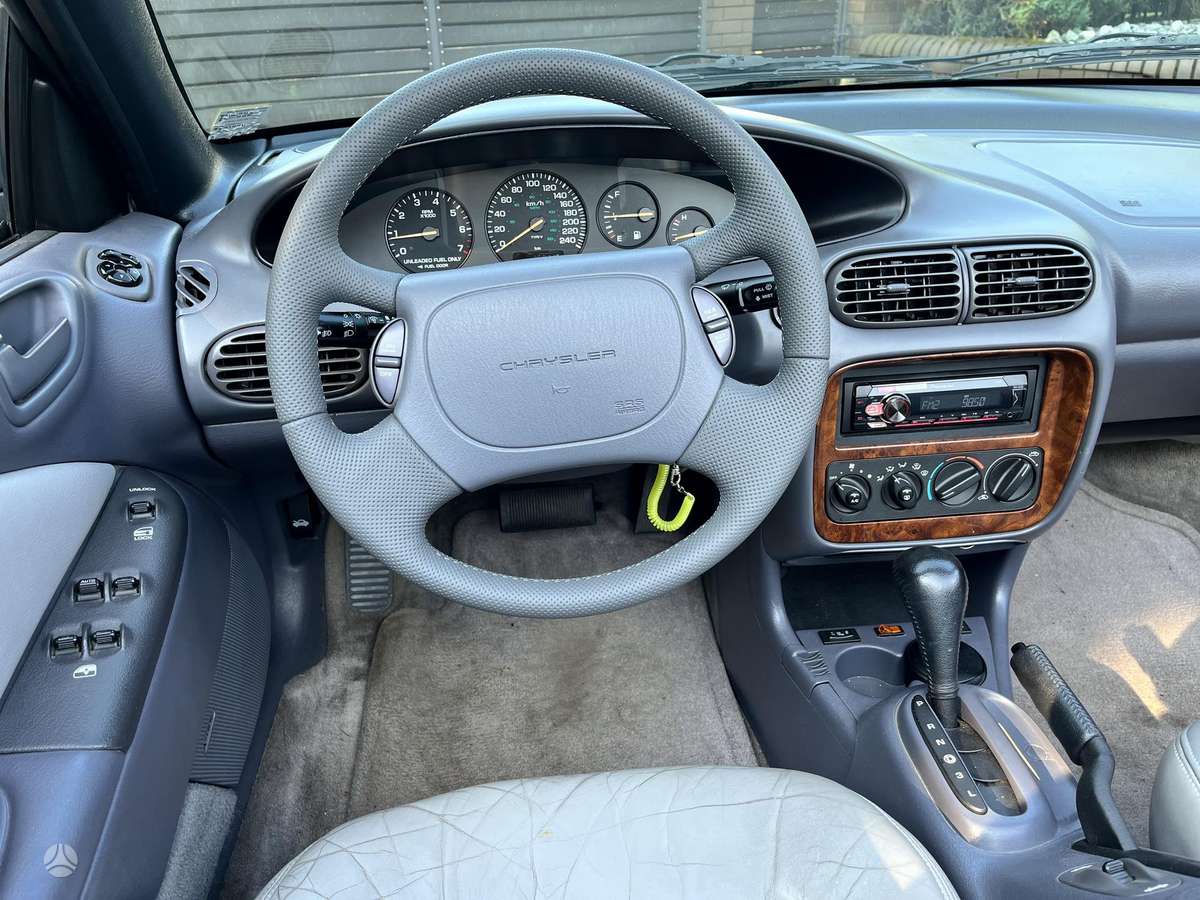 Chrysler Stratus, 2.5 l., convertible