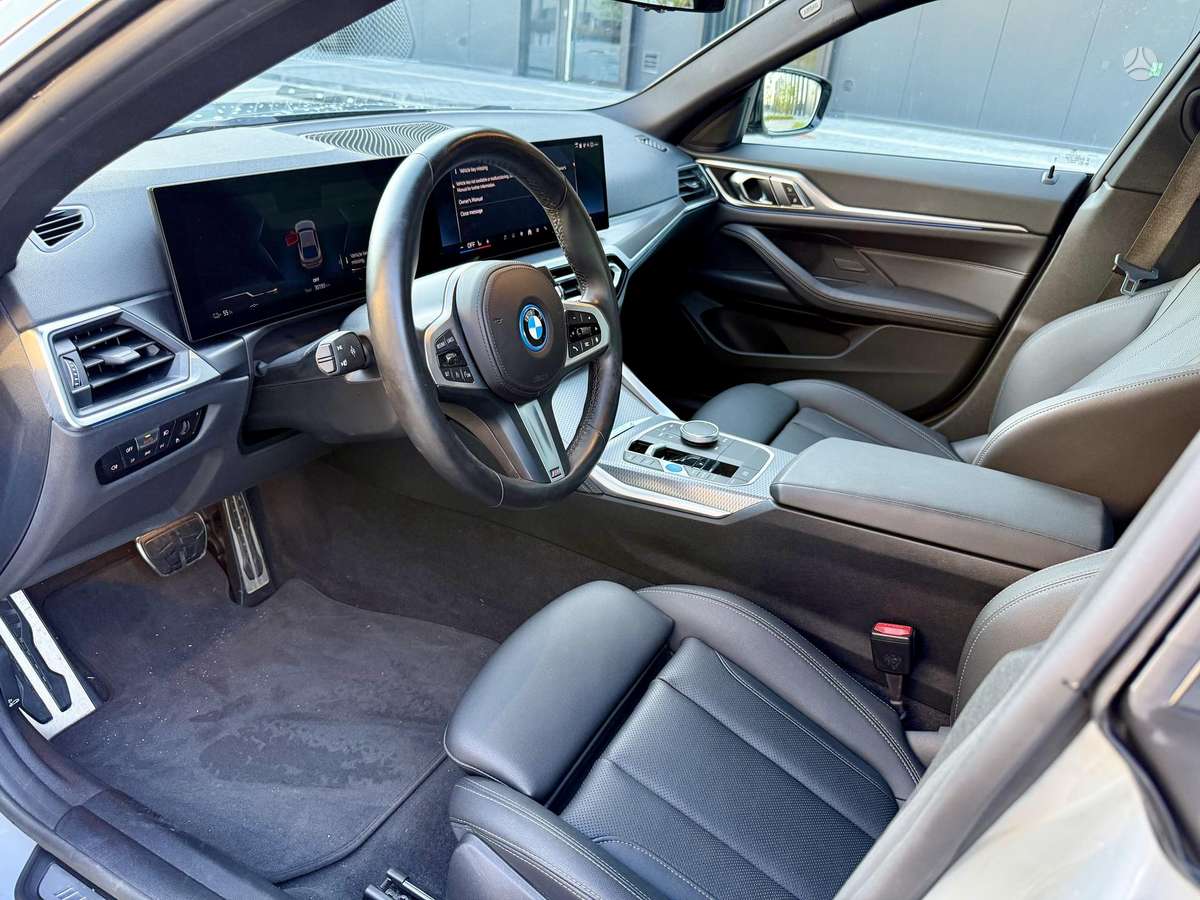 BMW i4, saloon / sedan