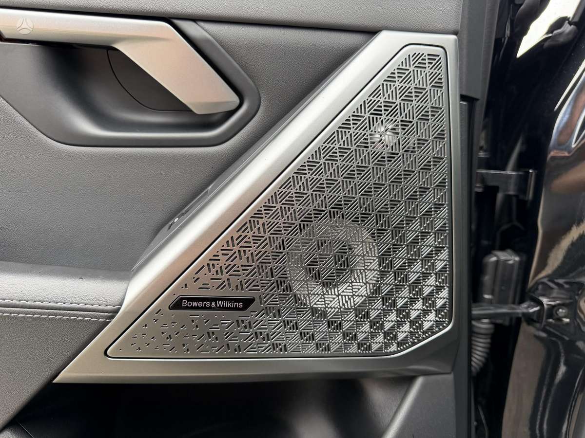 BMW i5, sedanas